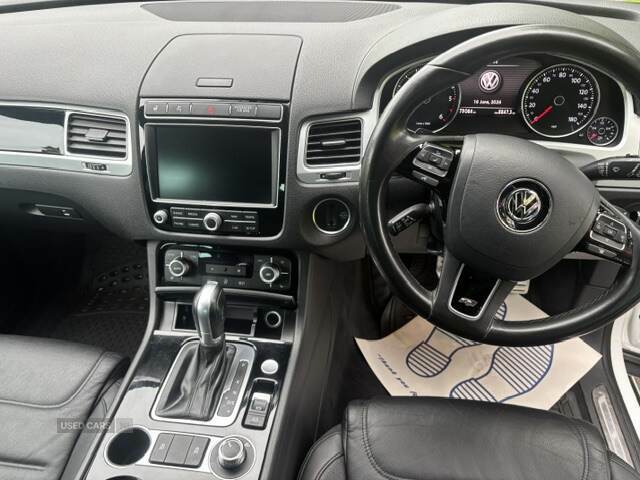 Volkswagen Touareg  Grey #14