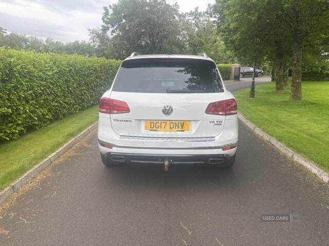 Volkswagen Touareg 3.0 V6 Tdi Bmt 262 R-line Plus Tip White #3