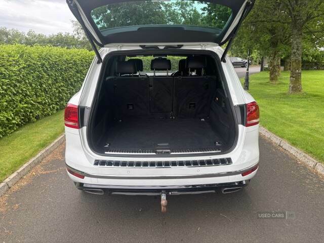 Volkswagen Touareg  Grey #9