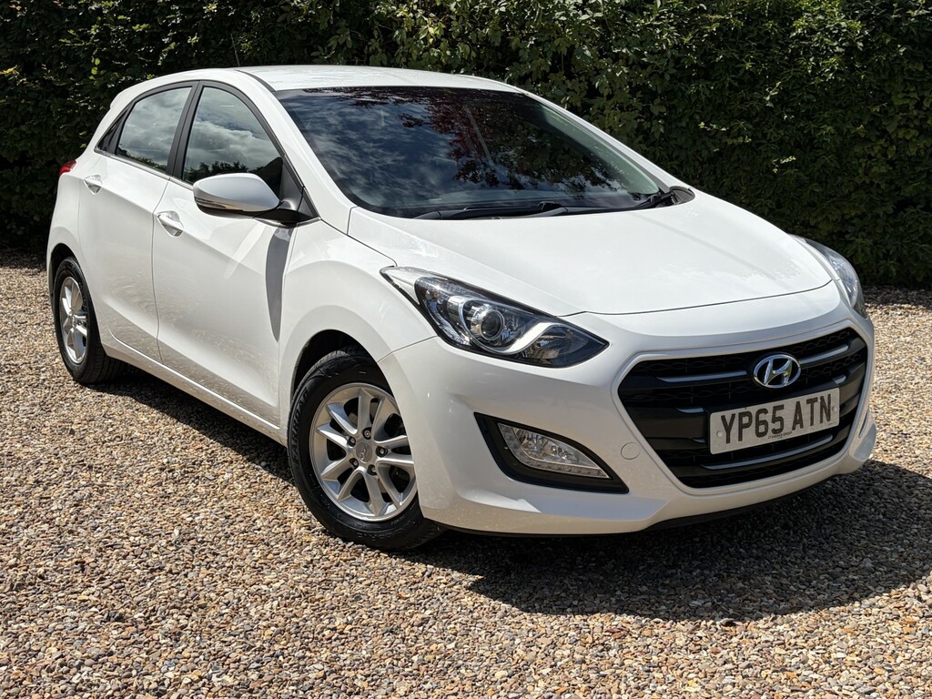 Hyundai I30 1.6 Crdi Blue Drive Se Nav 201565 White