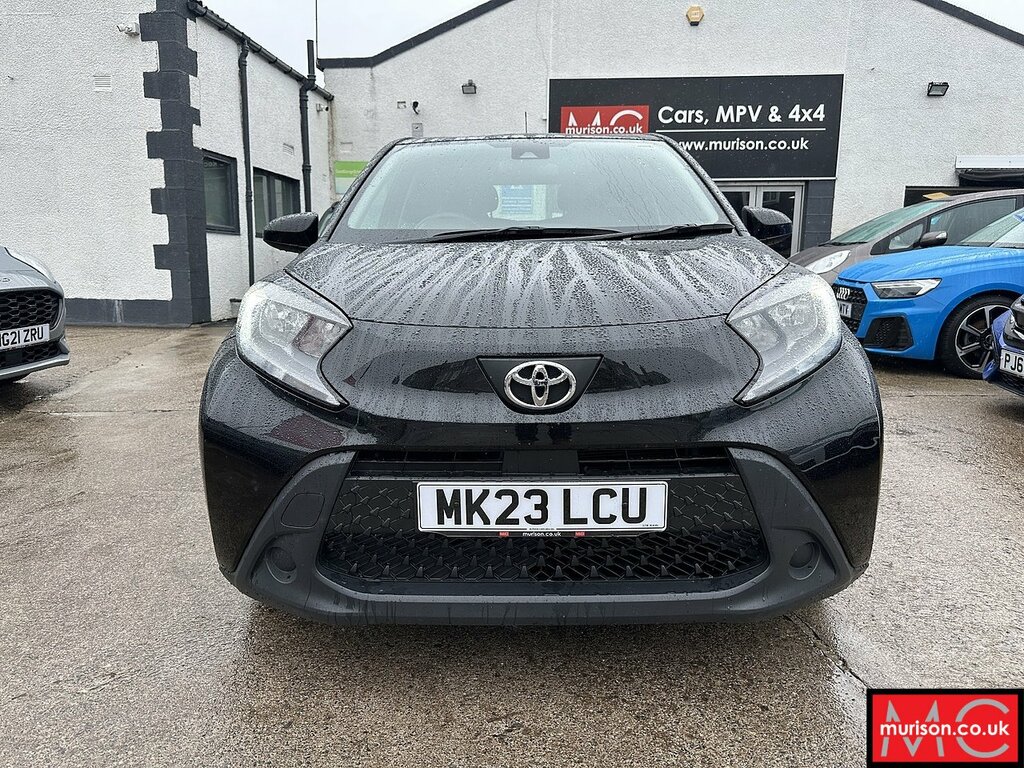 Toyota Aygo X Vvt-i Pure MK23LCU Black #4