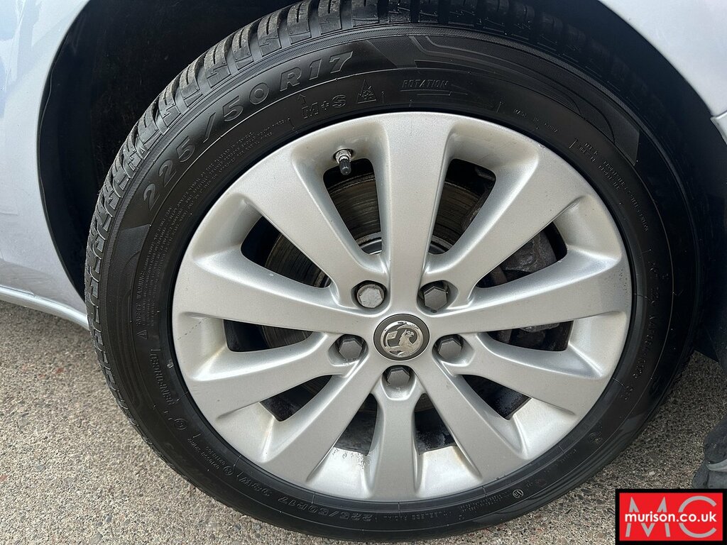 Vauxhall Zafira Tourer Cdti Se Silver #2