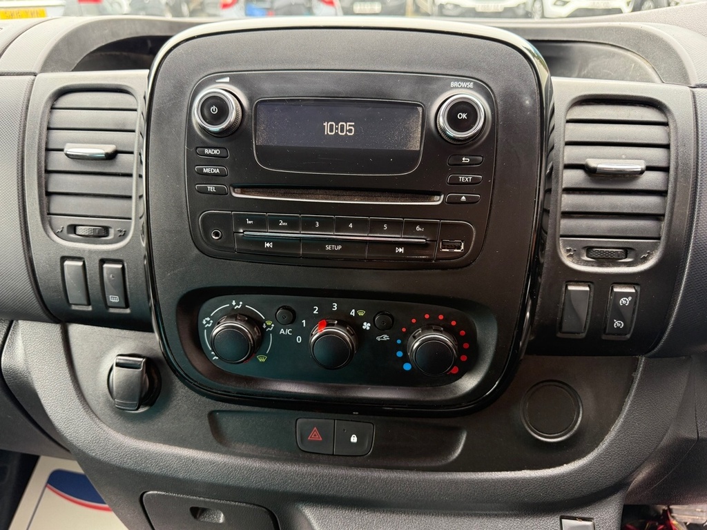 Vauxhall Vivaro L1h1 2900 Cdti Biturbo White #15