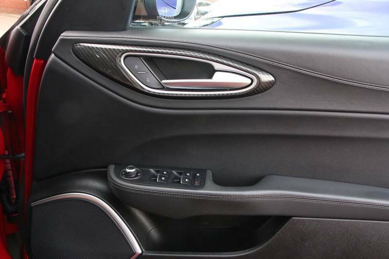 Alfa Romeo Giulia 2.0 Tb 280 Veloce Ti - 2019 19 Red #6