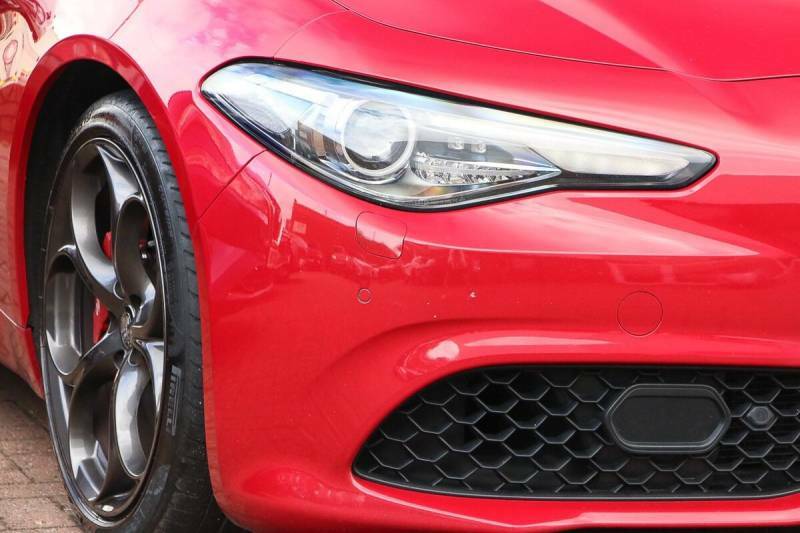 Alfa Romeo Giulia 2.0 Tb 280 Veloce Ti - 2019 19 Red #3
