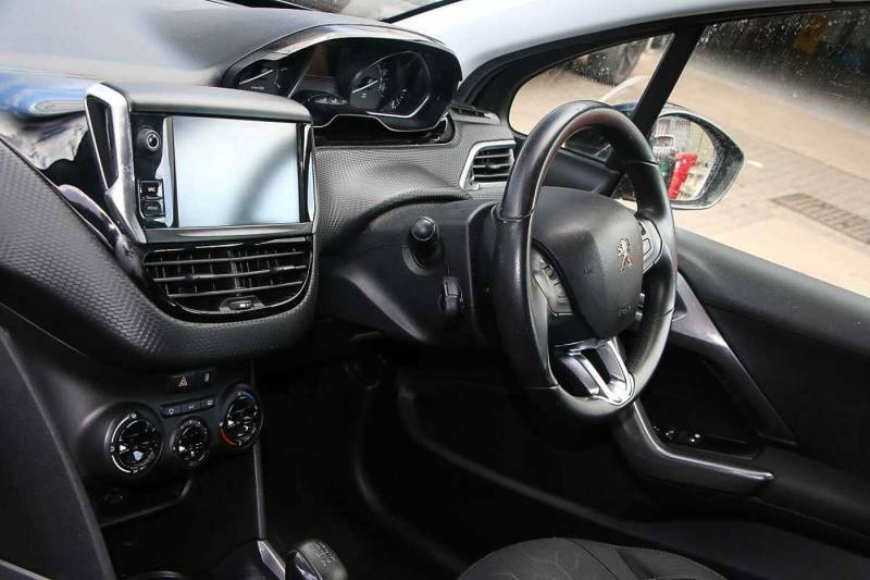 Peugeot 2008 1.2 Puretech Active Start Stop - 2019 MW19GOK Black #6