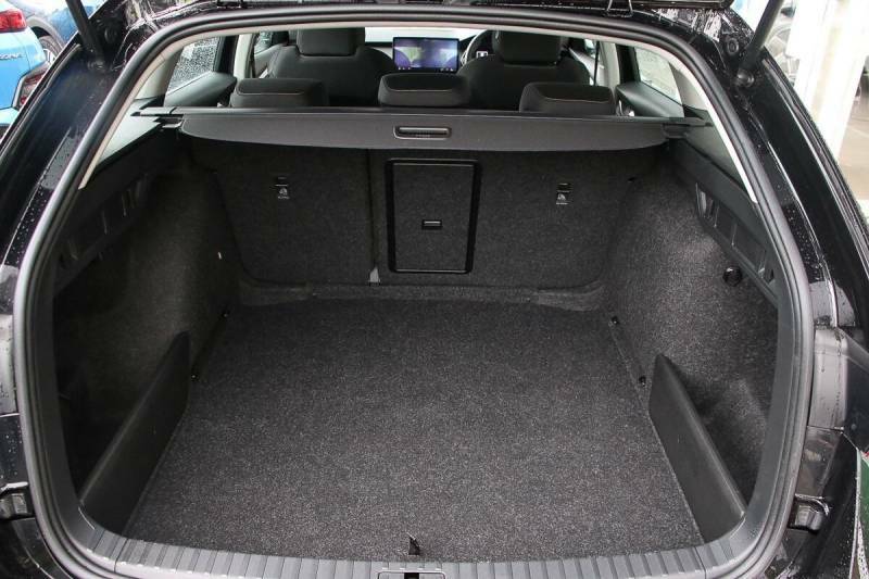 Skoda Octavia 1.5 Tsi Act Se Technology Euro 6 Ss - 2025 GJ75JJK Black #4