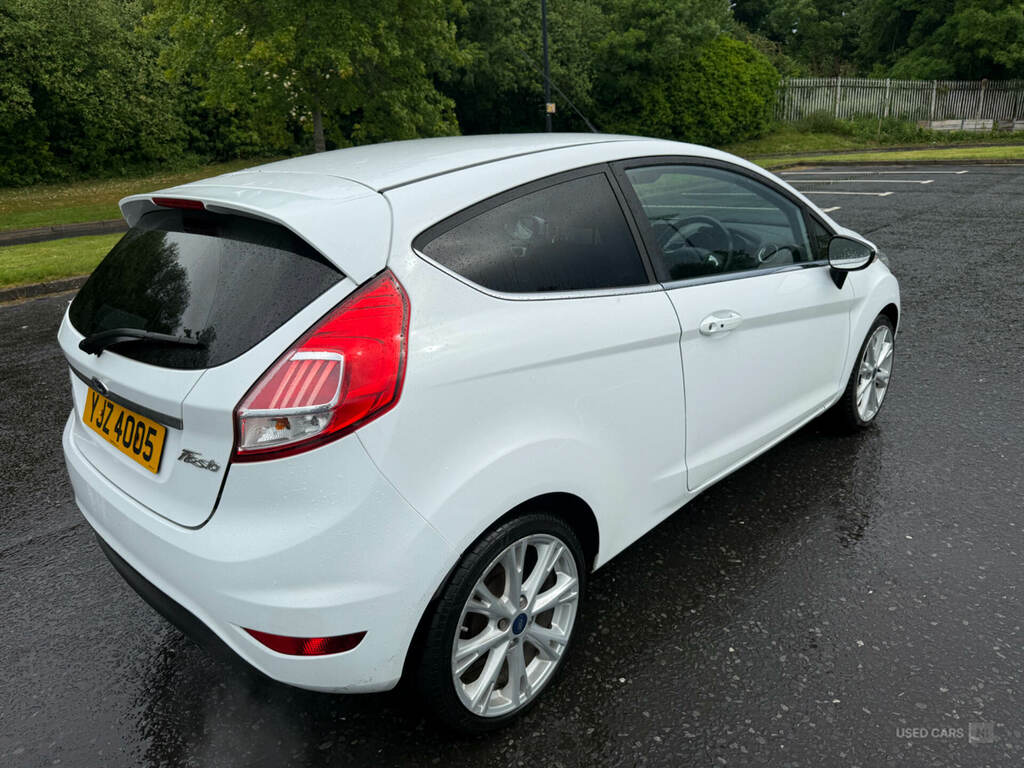 Ford Fiesta 1.0 Ecoboost Titanium White