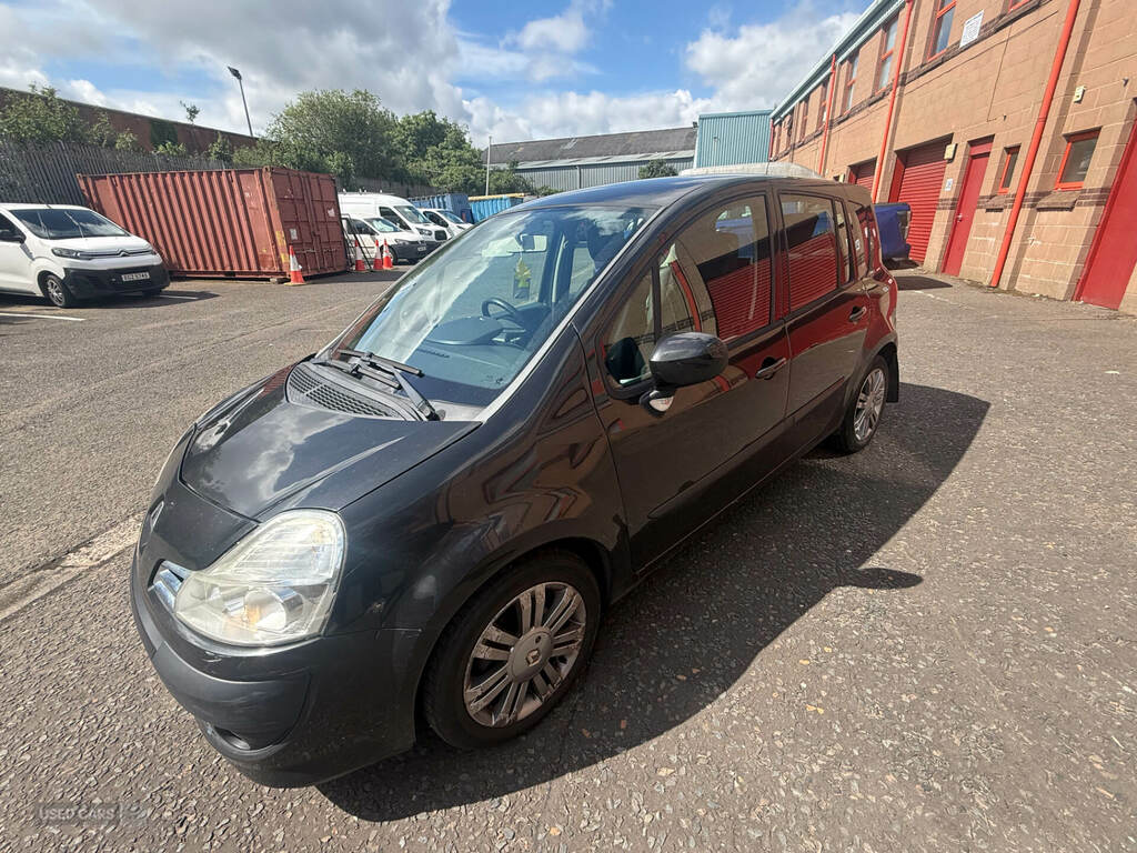 Renault Grand Modus 1.5 Dci 88 Dynamique Black #2