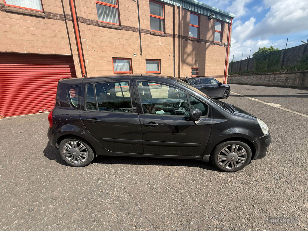 Renault Grand Modus 1.5 Dci 88 Dynamique Black #5