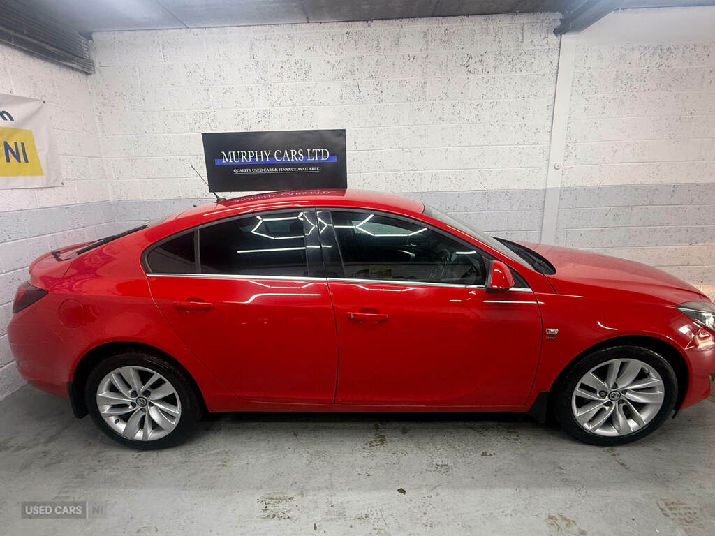 Vauxhall Insignia 1.8I Vvt Sri Red #4