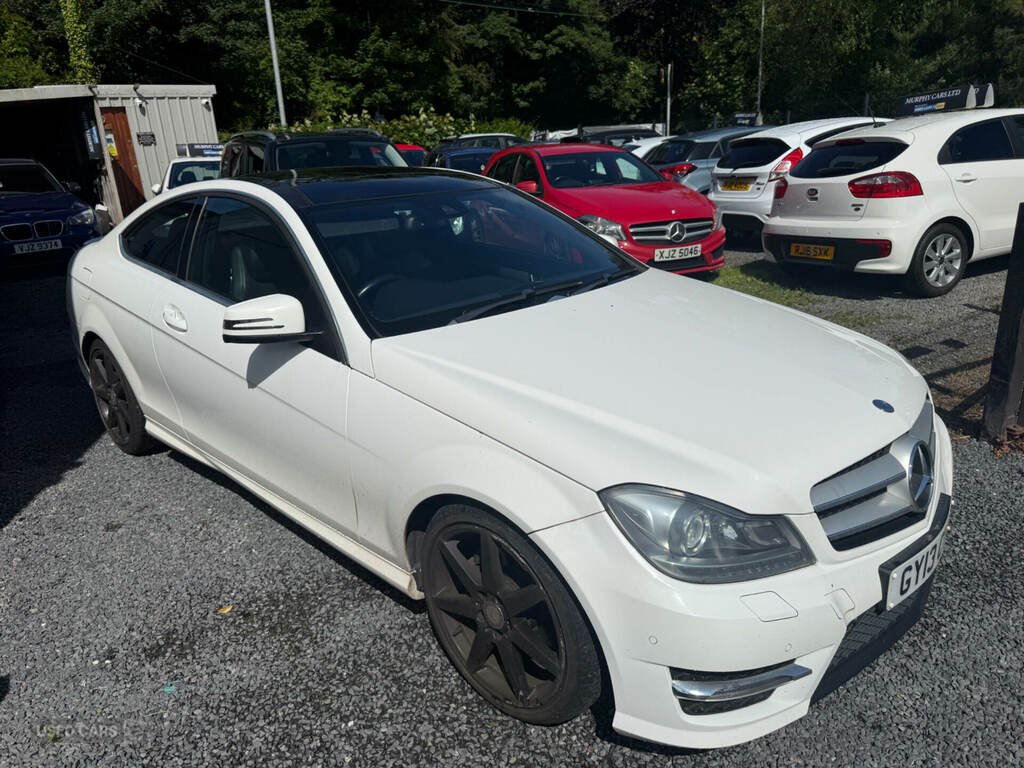 Mercedes-Benz C Class C250 Cdi Blueefficiency Amg Sport GY13CYT White