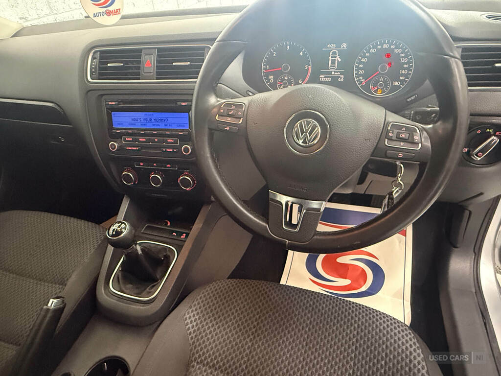Volkswagen Jetta S Silver #13