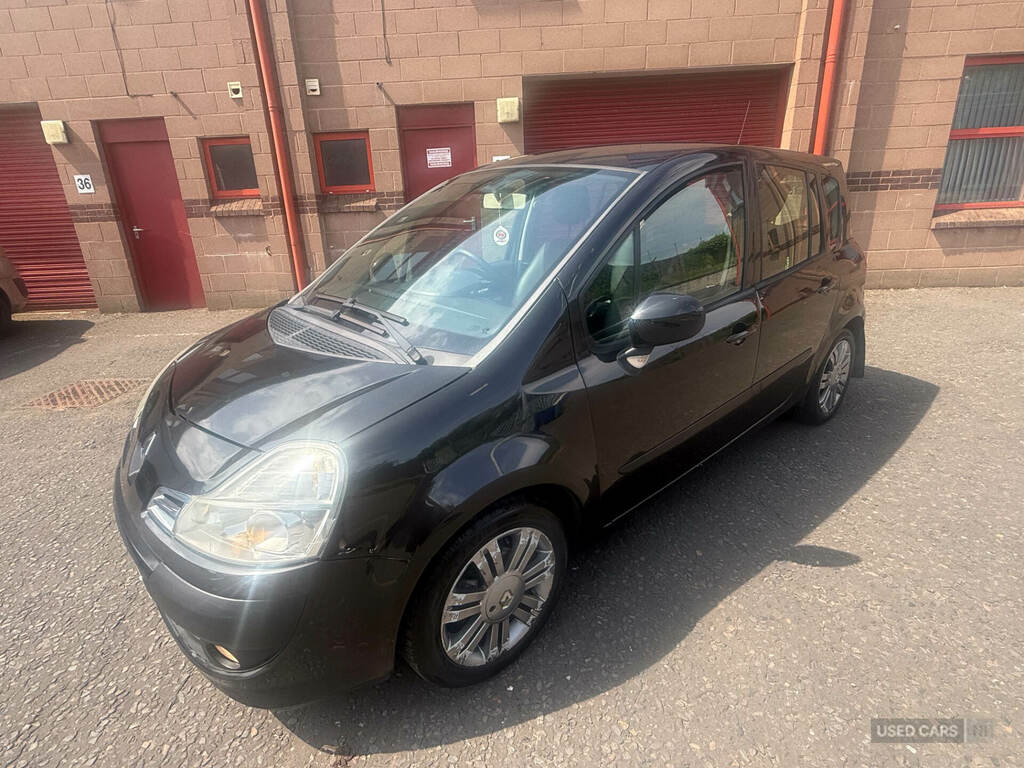 Renault Grand Modus 1.5 Dci 88 Dynamique Black #2