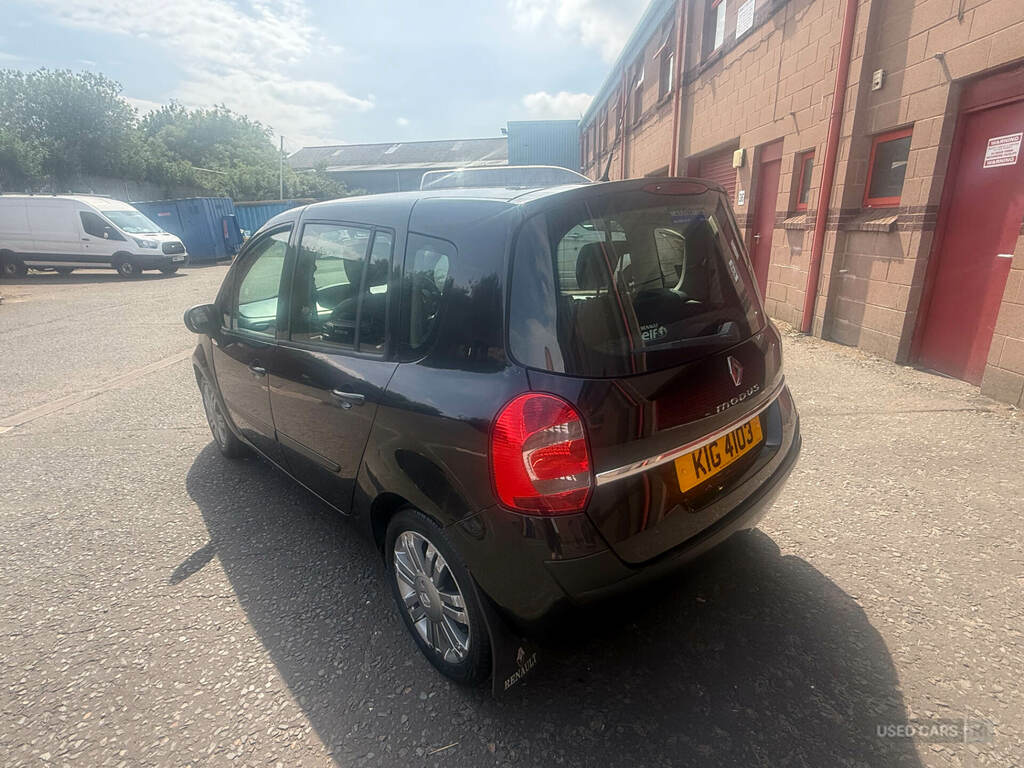 Renault Grand Modus 1.5 Dci 88 Dynamique Black #4