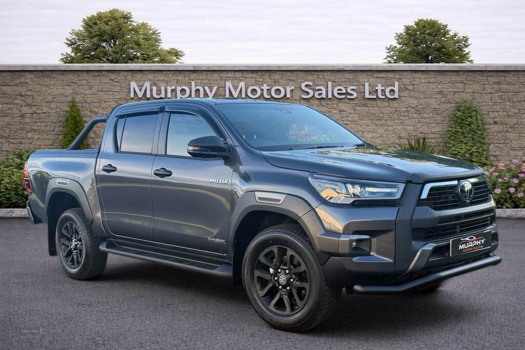 Toyota HILUX Invincible X D Cab Pick Up 2.8 D 48V 