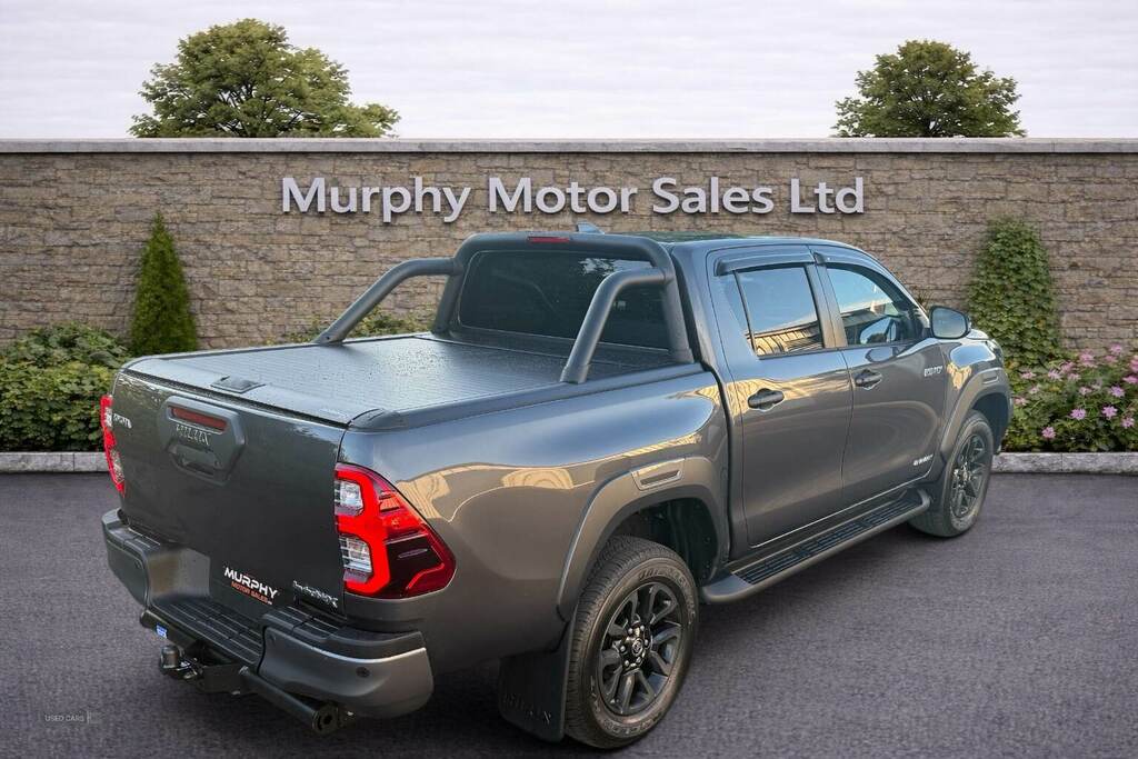 Toyota HILUX Invincible X D Cab Pick Up 2.8 D 48V  #6