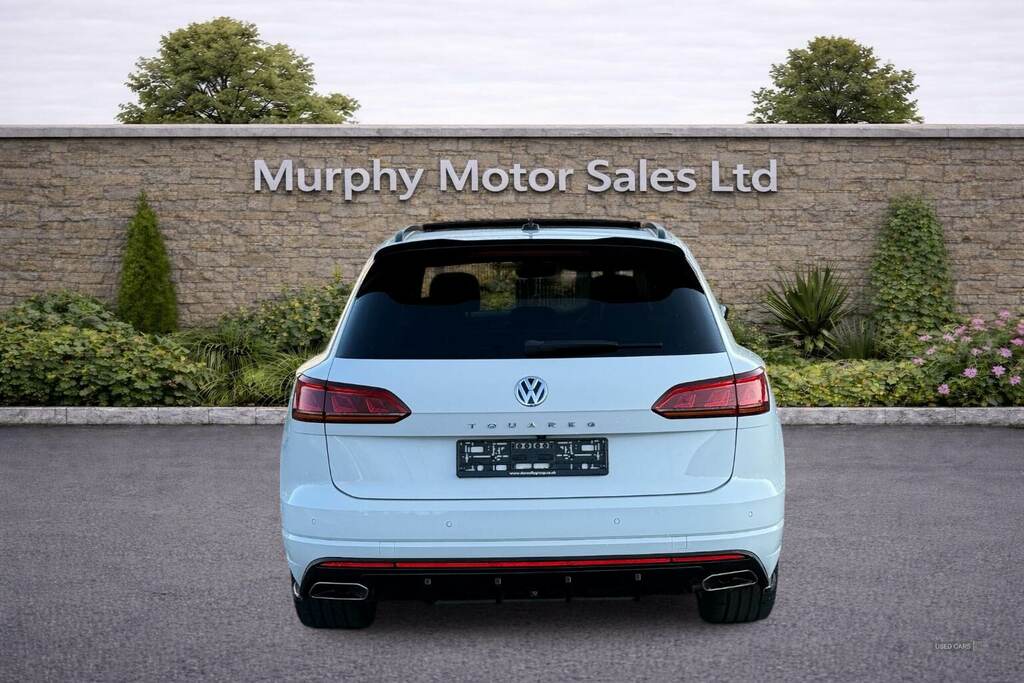 Volkswagen Touareg 3.0 V6 Tdi 4Motion Black Edition Tip RRZ3858 White #4