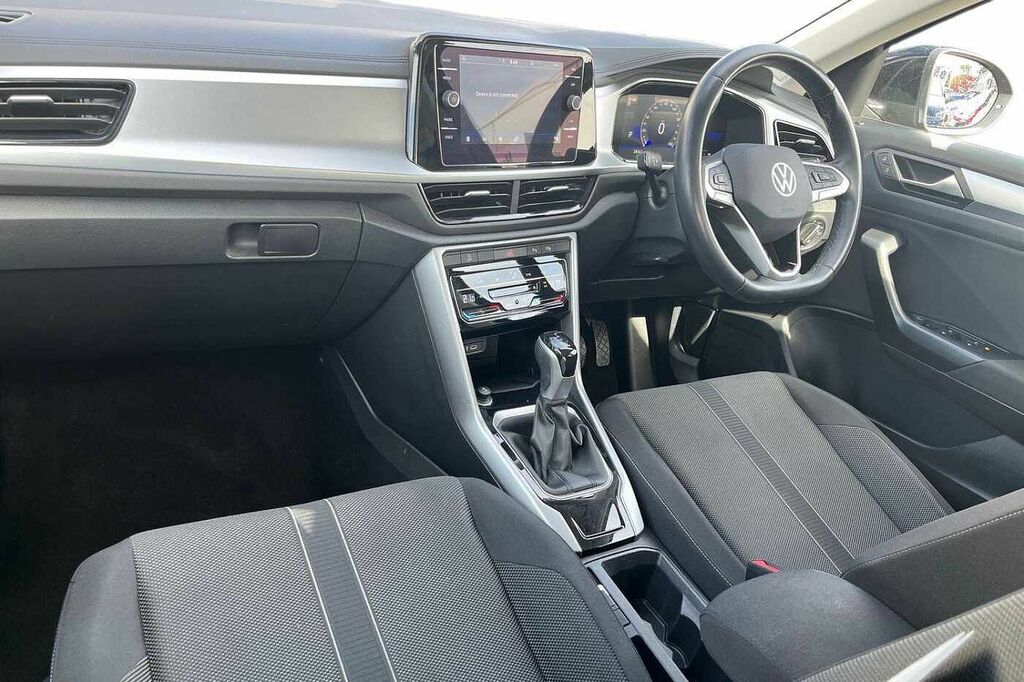 Volkswagen T-Roc 1.5 Tsi Life Dsg LE73PYT Black #2