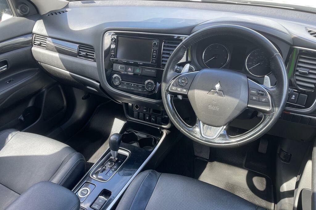 Mitsubishi Outlander 2.2 Di-d 4 Grey #6