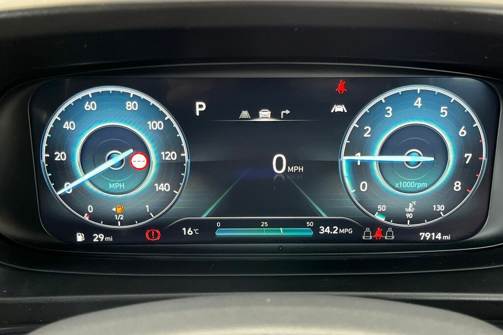 Hyundai Bayon Se Connect Red #16