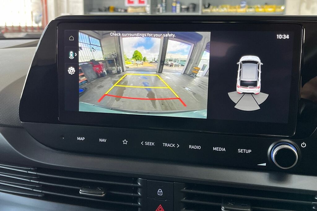 Hyundai Bayon Se Connect Red #13