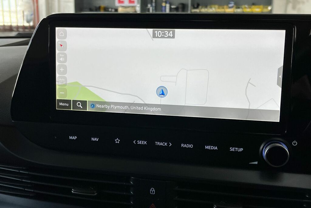 Hyundai Bayon Se Connect Red #12