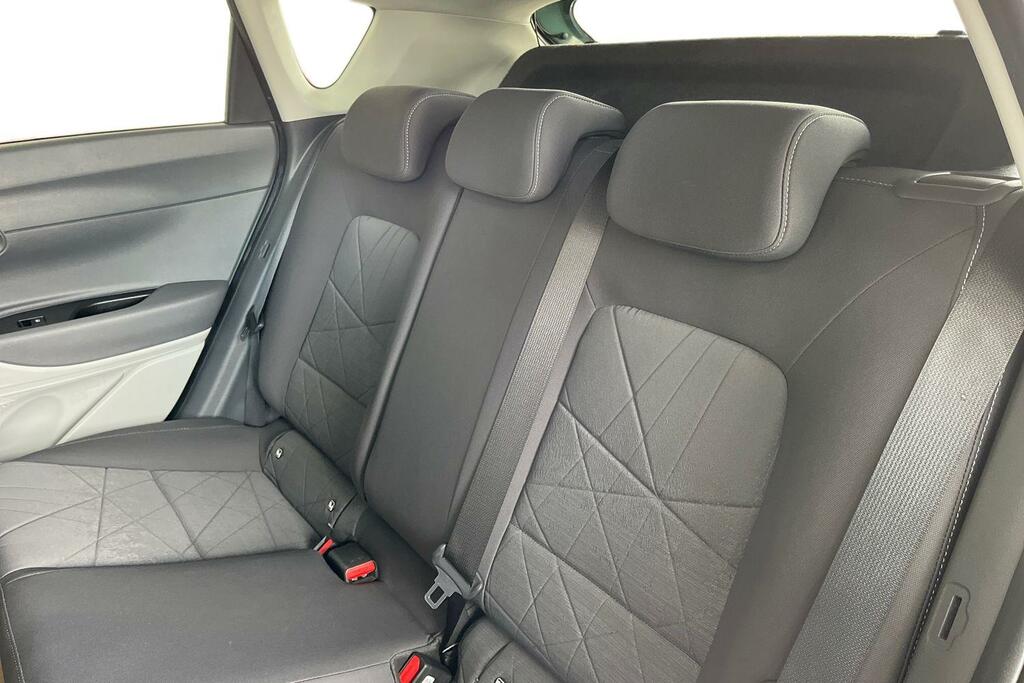 Hyundai Bayon Se Connect Red #19