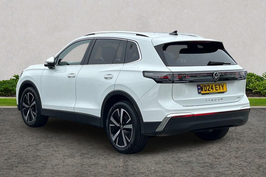 Volkswagen Tiguan 1.5 Etsi 150 Elegance Launch Edition Dsg WD24ETY White #3