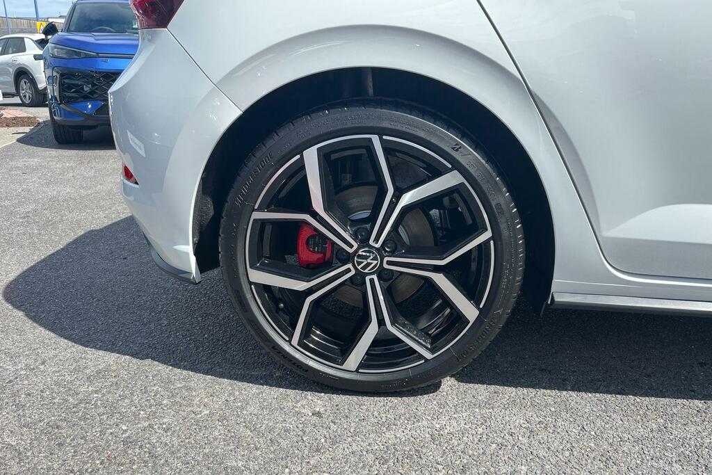 Volkswagen Polo 2.0 Tsi Gti Dsg White #5
