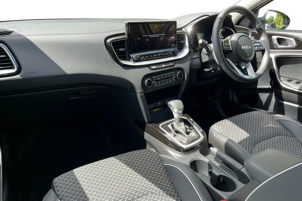 Kia Xceed 1.0 T-gdi Mhev Pure Dct Euro 6 Ss White #2
