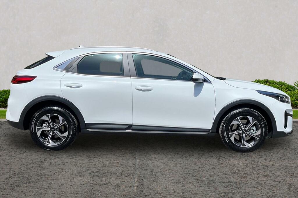 Kia Xceed 1.0 T-gdi Mhev Pure Dct Euro 6 Ss White #4
