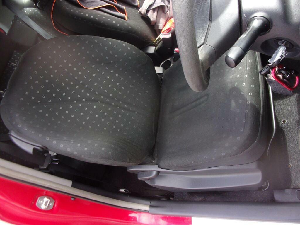 Toyota Yaris 1.3 Sr Multimode Black #2