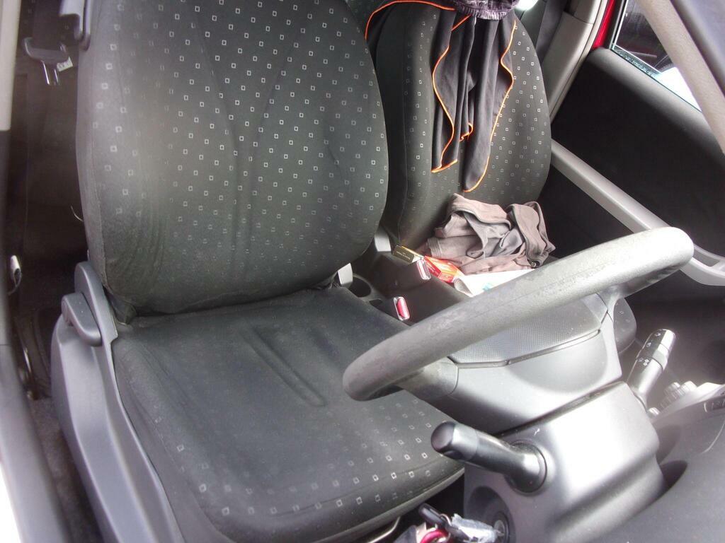 Toyota Yaris 1.3 Sr Multimode Black #3