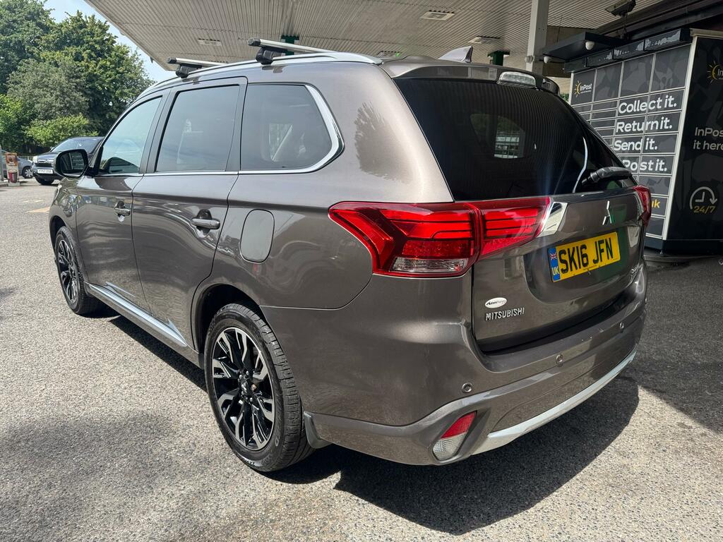 Mitsubishi Outlander Hybrid Ulez Free  #4