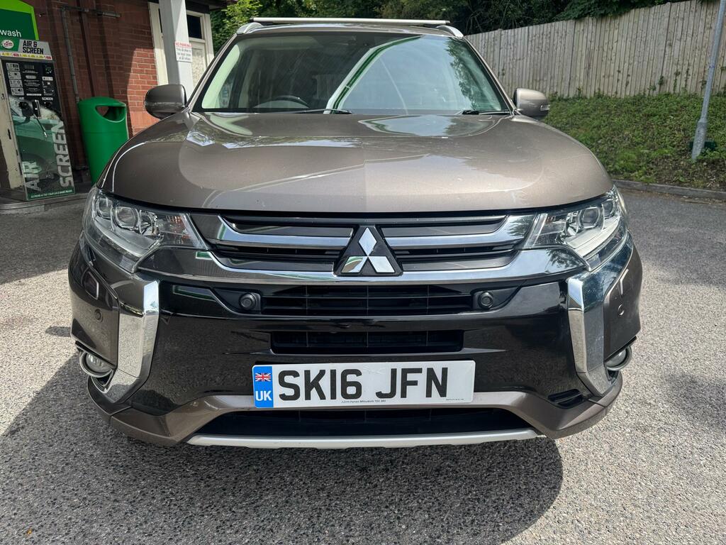 Mitsubishi Outlander Hybrid Ulez Free  #3