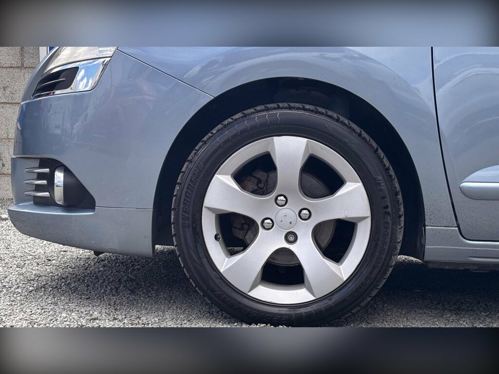 Peugeot 5008 1.6 Hdi Active Euro 5 Blue #5