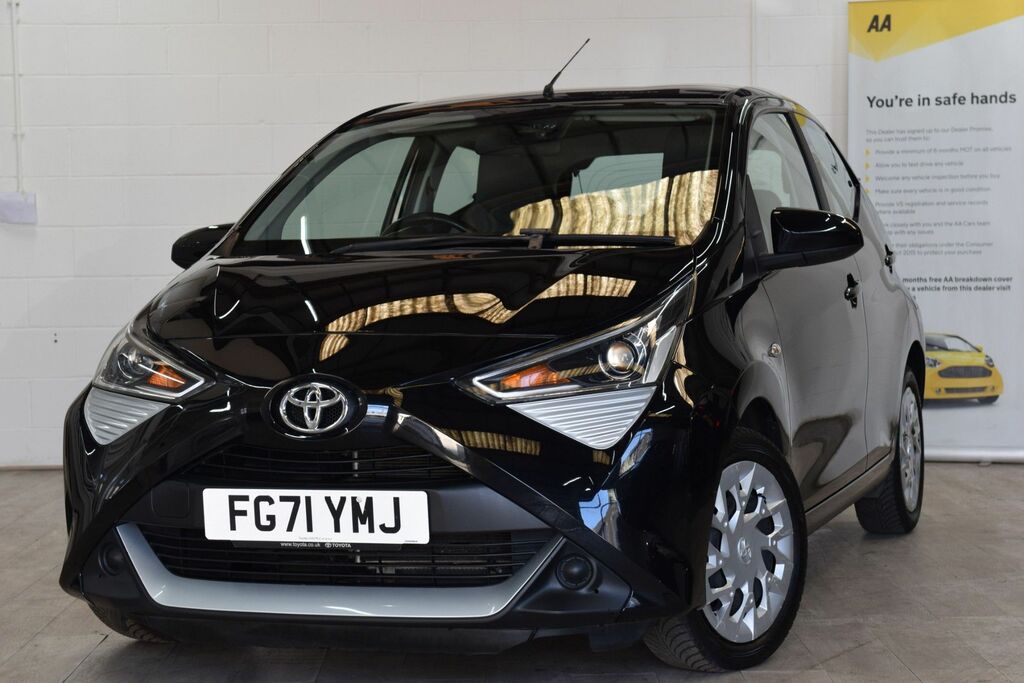 Toyota Aygo 1.0 Vvt-i X-play Hatchback Euro Black