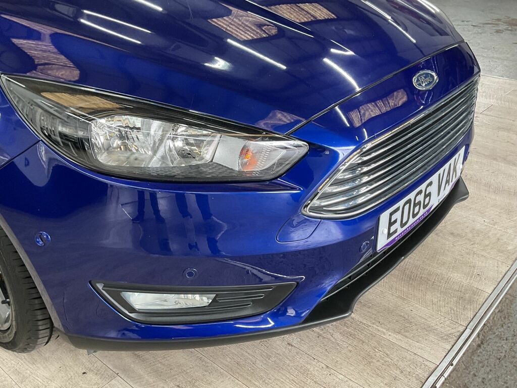 Ford Focus 1.0T Ecoboost Titanium Hatchback Blue #4