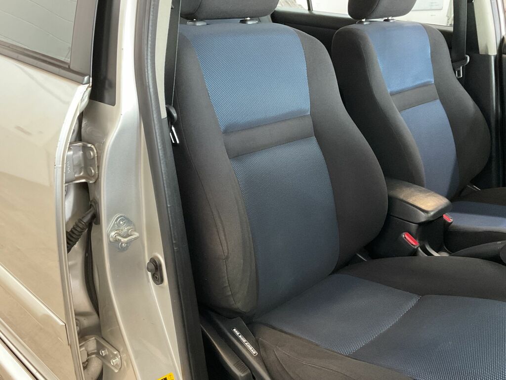 Toyota Corolla  Silver #27