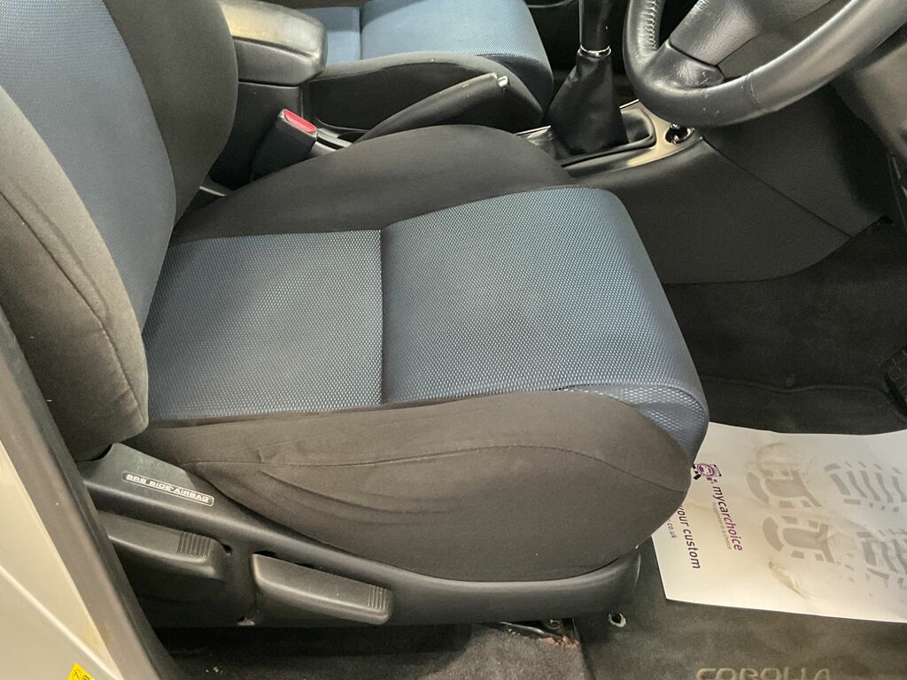 Toyota Corolla  Silver #28