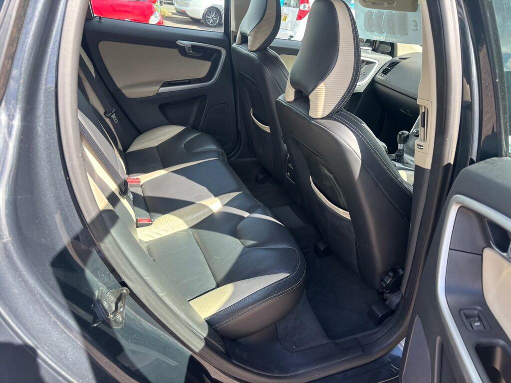 Volvo XC60 D5 Se Awd Blue #7