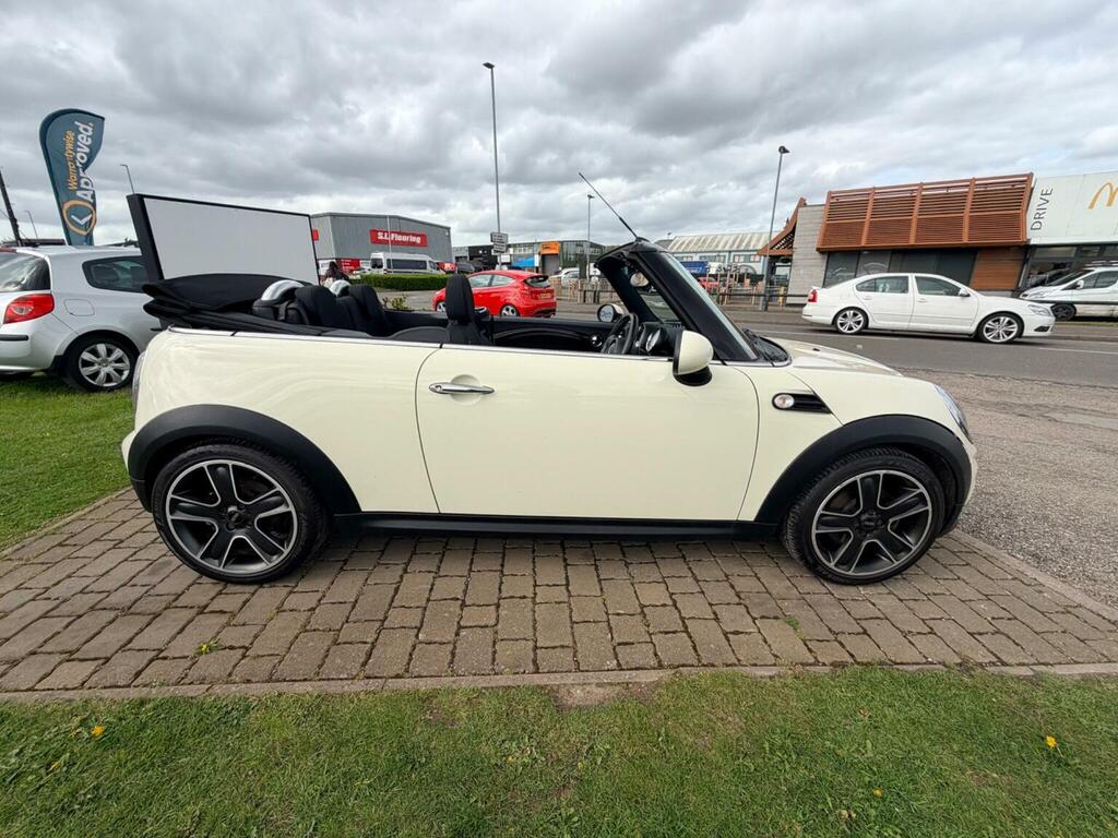 Mini Convertible One White #10