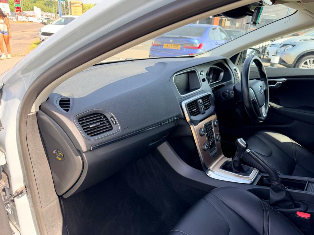 Volvo V40 Cross Country Hatchback 2.0 D3 Lux Nav Euro 5 Ss 201414 Blue #3