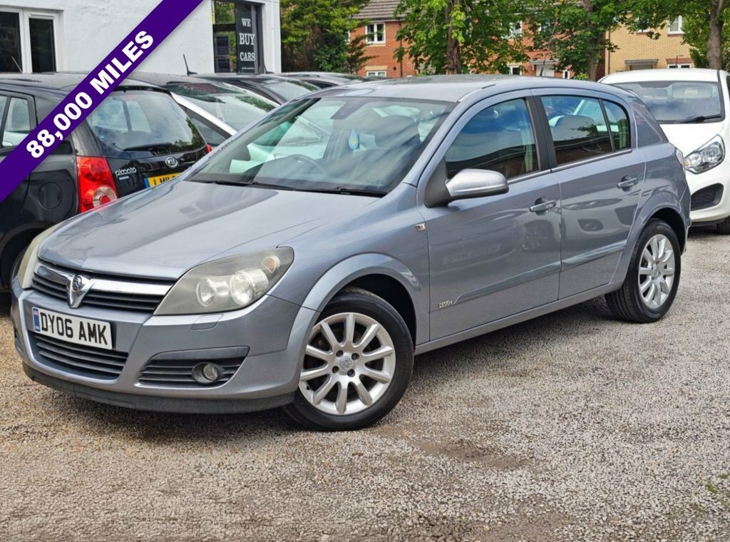 Vauxhall Astra 1L Design Silver