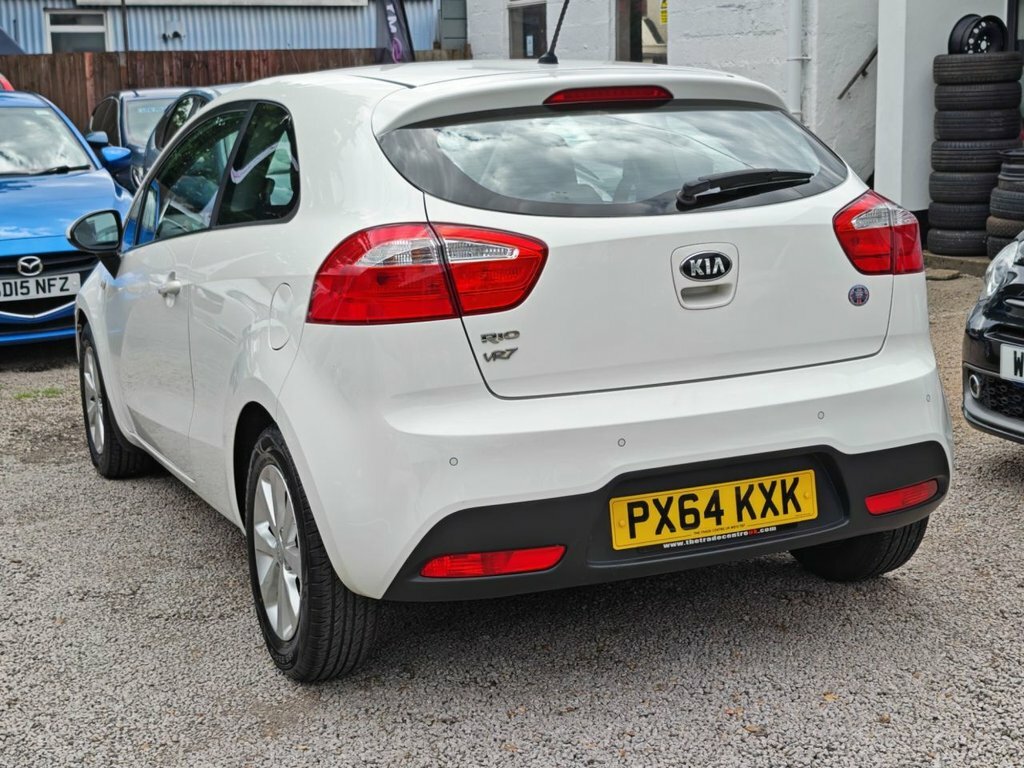 Kia RIO 1.3L Vr7 White #5