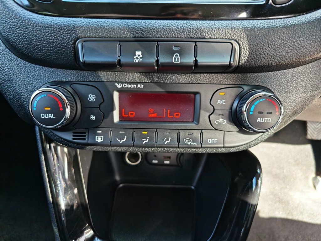 Kia Ceed 1.6 3 133 Bhp Red #31