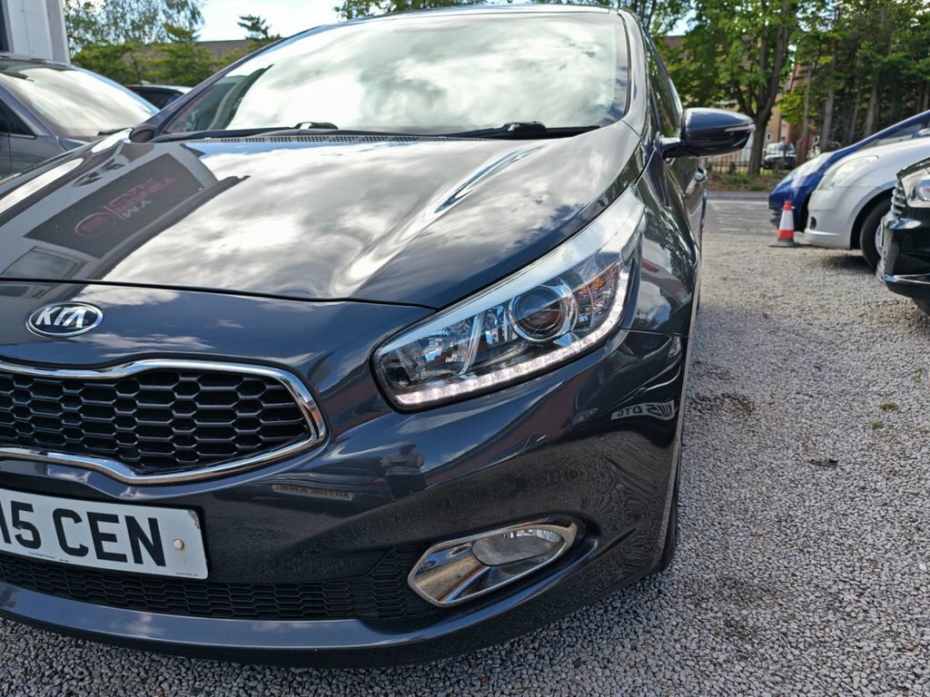 Kia Ceed 1.6 3 133 Bhp Red #12