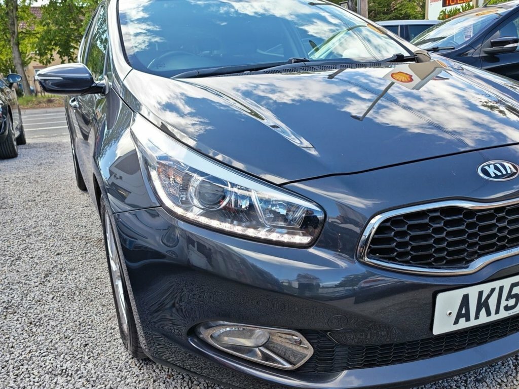 Kia Ceed 1.6 3 133 Bhp Red #11