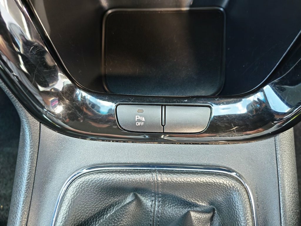 Kia Ceed 1.6 3 133 Bhp Red #33